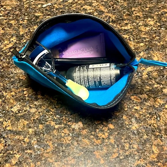 Handmade Makeup bag - Picture 3 of 3